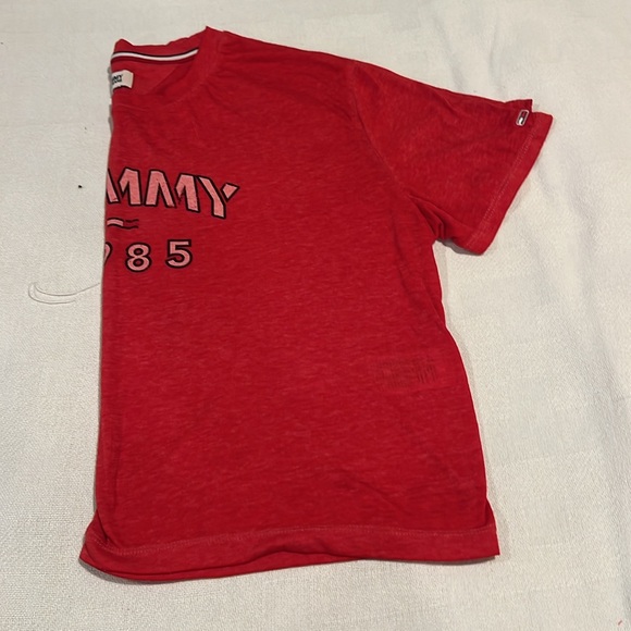 Tommy Hilfiger red short sleeve crop top - Picture 6 of 6